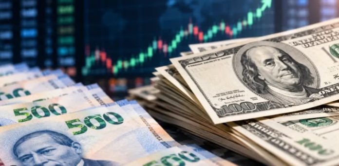 Alza del dólar beneficia a industria maquiladora; sector empresarial y economistas prevén cotización de 20 pesos.