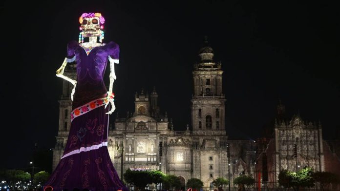 En fotos | México rompe récord Guinness con la Catrina más grande del mundo para el Día de Muertos