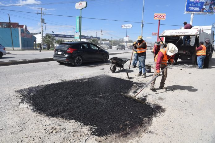 Mantiene municipio operativo de bacheo en distintos puntos de Ciudad Juárez – ADN